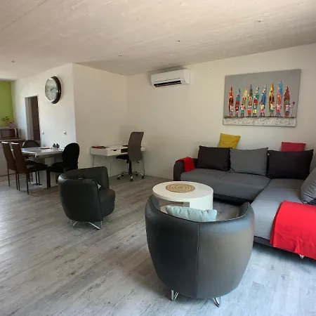 La Rochelle, 10 Km Chatelaillon-plage Vakantiehuis La Jarrie